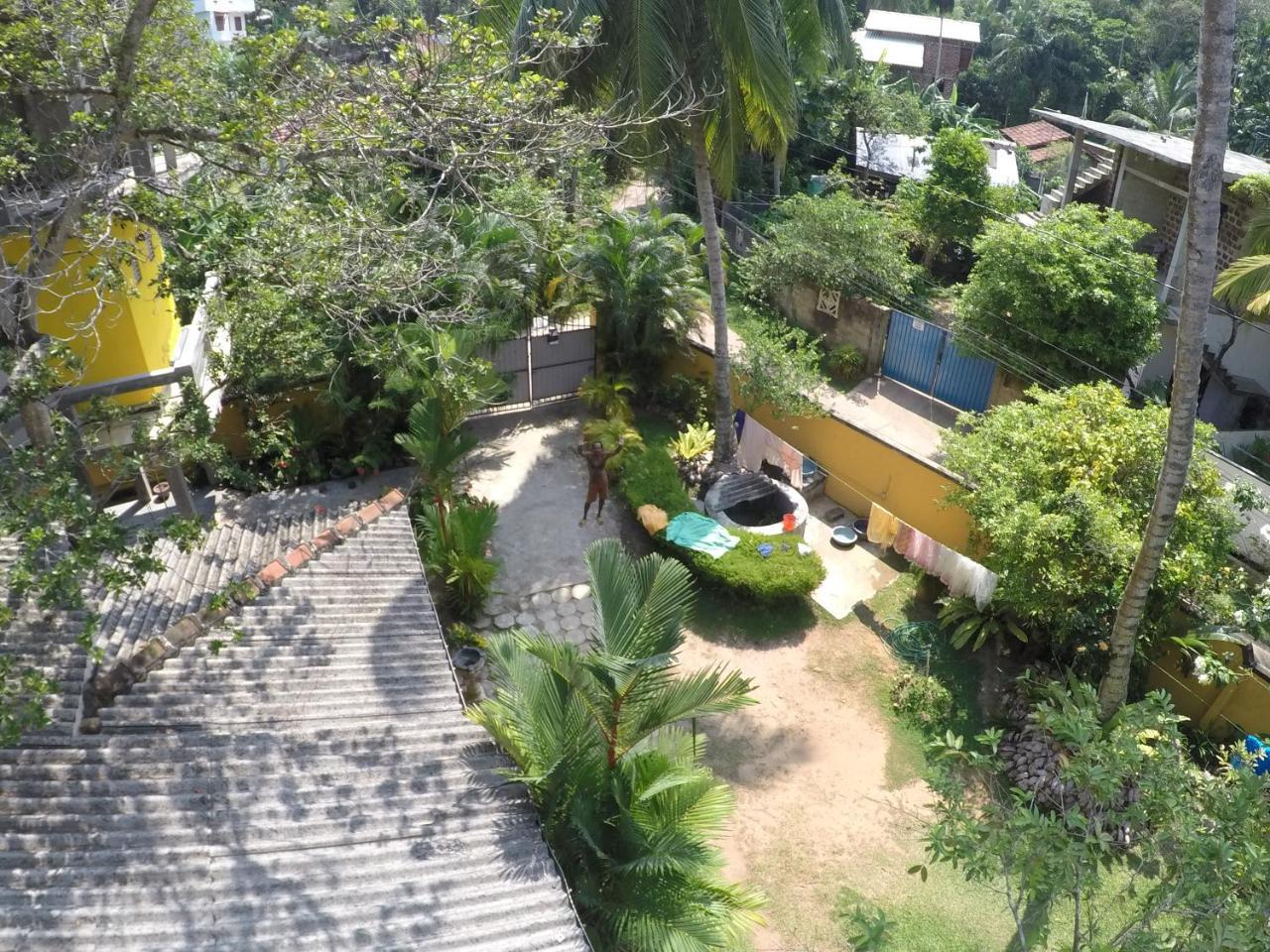 YellowAppartments Hikkaduwa Esterno foto