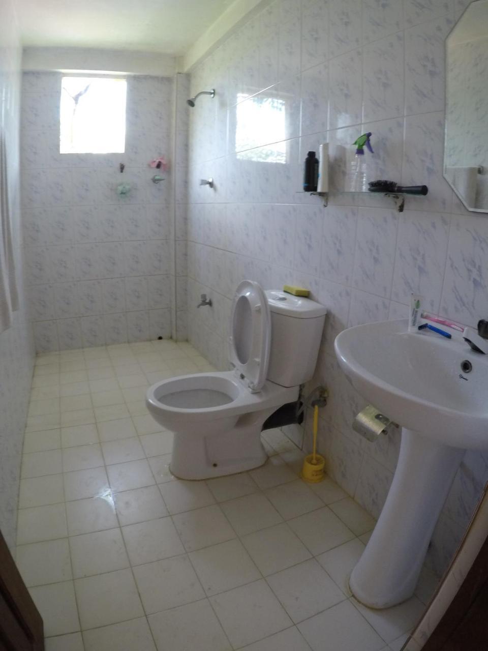 YellowAppartments Hikkaduwa Esterno foto